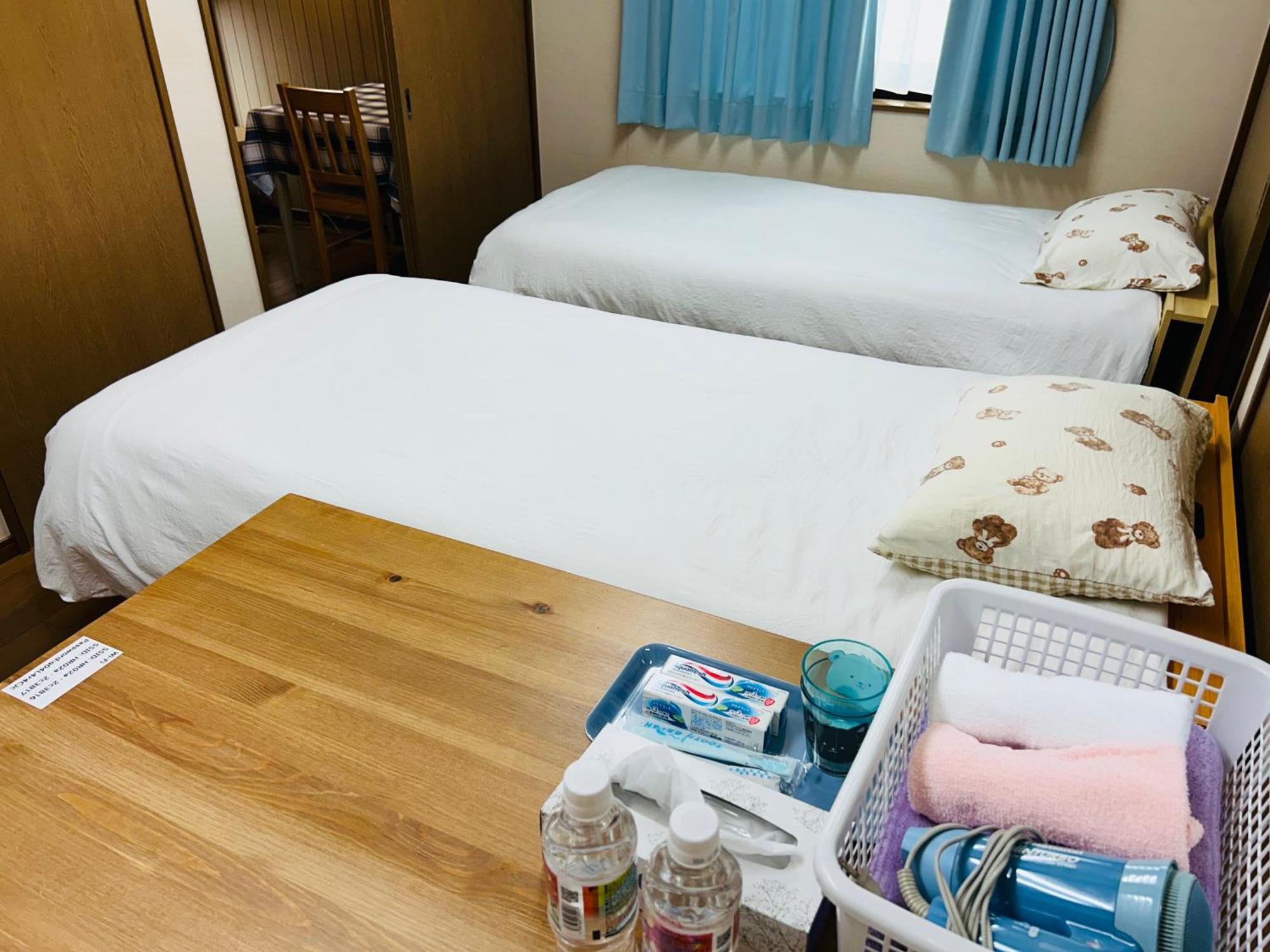 Aprilhouse3f Tokio